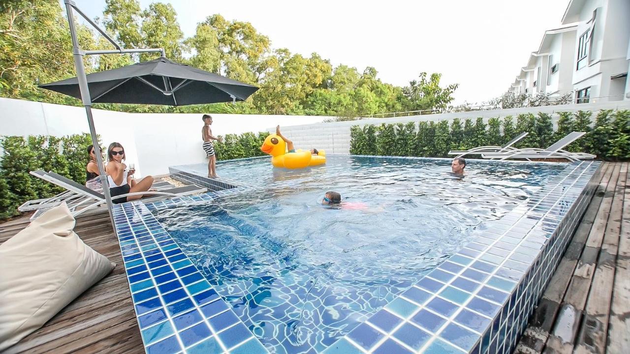Happy Family Villa プーケット エクステリア 写真