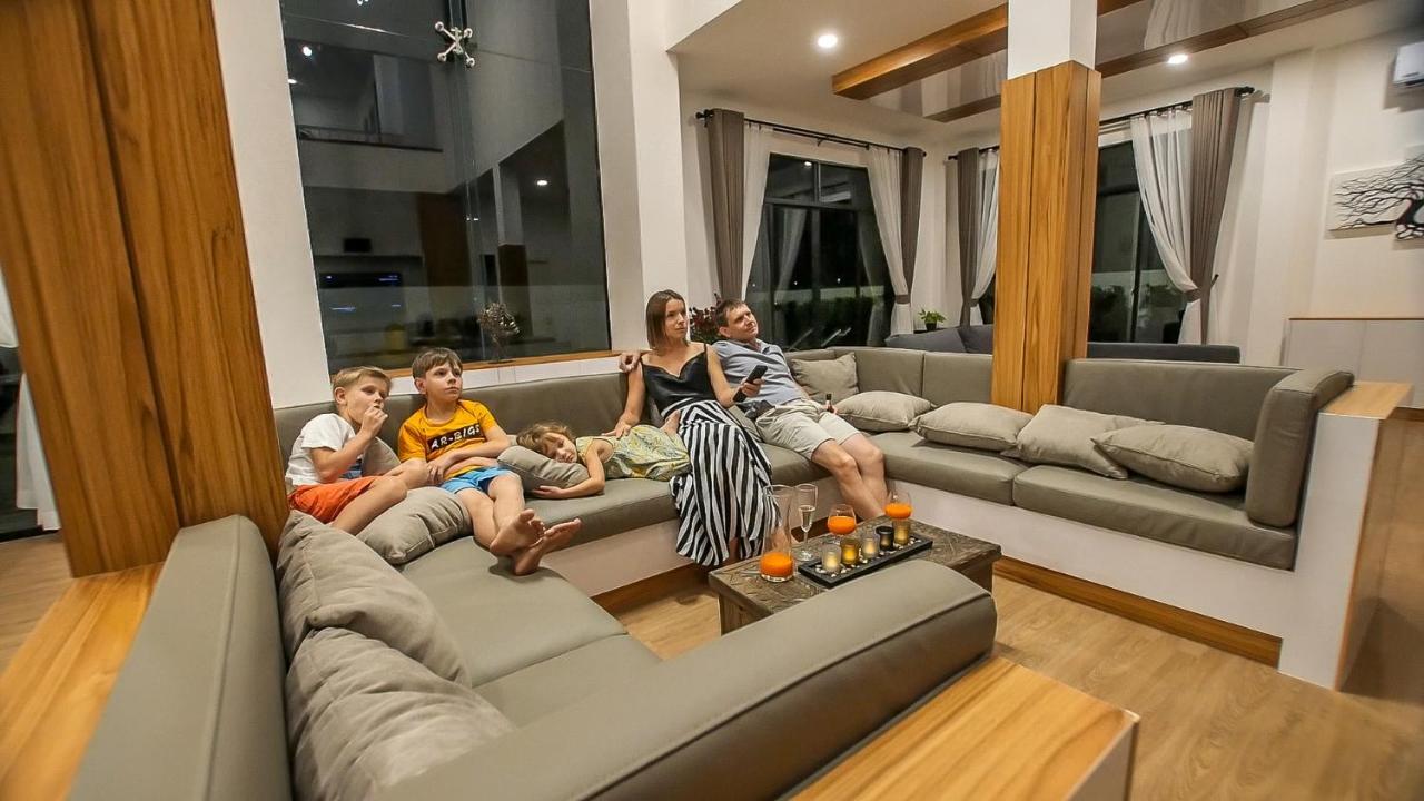 Happy Family Villa プーケット エクステリア 写真